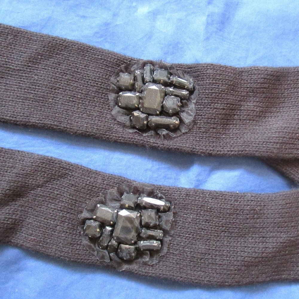 WOMEN'S KENNETH COLE FINGERLESS GLOVES-NEW-BLACK-14" w/STONE DECORATIVE DESIGN